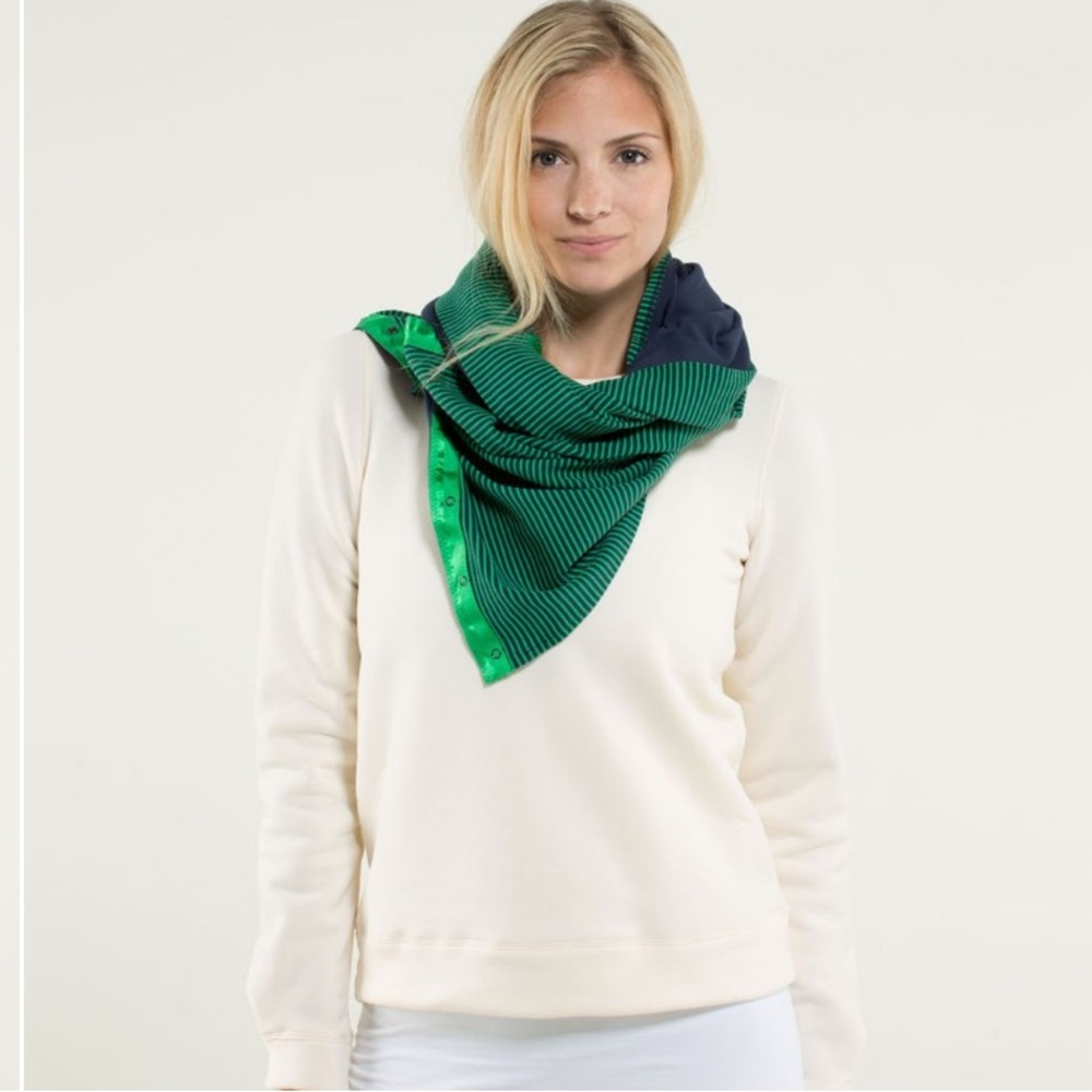 Lululemon Vinyasa Scarf *Rulu
Hyper Stripe Green Bean / Inkwell - Picture 3 of 11